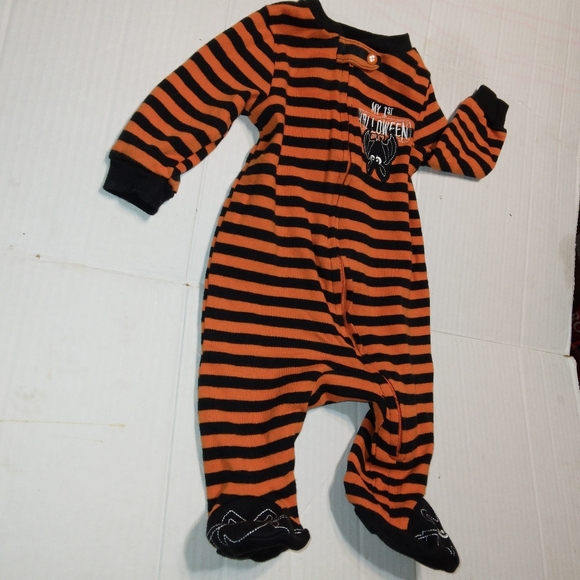Adorable Newborn "My 1st Halloween" Bat theme sleep n play outfit~0-3mo. - Picture 5 of 14